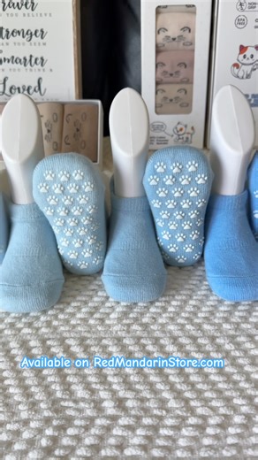 Baby Boys Non-Slip Grip Socks – 5 Shades of Blue 🩵