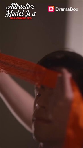 On the night of her divorce, Selena's best friend ordered the top escort, Morgan, at a high-end club. Morgan claimed to be a professional male model, while Selena pretended to be an unemployed office worker. It wasn't until Selena started working at ZT Group that she noticed the new president had the same scratch marks on his neck as that night, and his magnetic voice was all too familiar. | DramaBox- movies&drama | Facebook