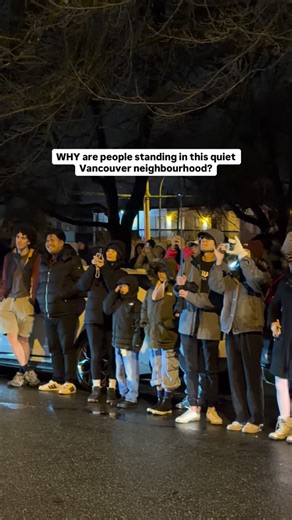 V i v i a n ✿ travel+lifestyle VANCOUVER on Instagram: "The Christmas house in Vancouver 🇨🇦 This quiet neighbourhood turns magical every night with a 30 mins synchronized light show at 6pm & 8pm ✨ 📍 6080 Ross St, Vancouver BC, Canada Save this spot if you’re looking for hidden holiday gems in the city 🎅✨ #VeryVancouver #VancouverIsAwesome #HolidayVibes #festivevancouver #raincouver"