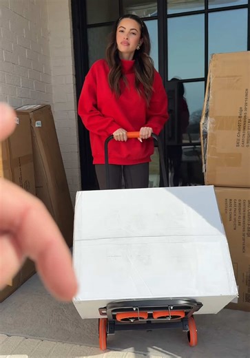 How to Use a Stair Crawler Handcart for Easy Moving