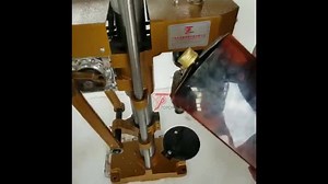 China Manufacturing Electric Semi Automatic Manual Glass Wine Bottle Ropp Capping Machinery