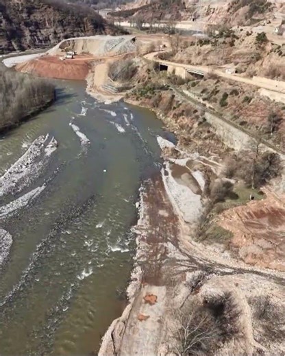 Katastrofë e paralajmëruar/Rruga Librazhd–Qafë Thanë pa studime gjeologjike, mln euro shkuan dëm