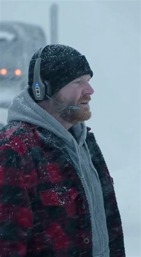 Trucker Bluetooth Headset Wireless with Mic Dual Noise Cancelling Microphone PC for Cell Phones Computer Audio Headphone Dual-Mic high quality eradphone travel work laptop pc cellphone gear Button Electronic Earbuds ipx5 waterproof audio earbuds This is a smart single-sided shape headset with dual microphone HD. Smart noise reduction, free retractable hood. Ergonomically designed for a variety of scenarios. #sleepheadbandwithbluetooth #lamborghiniheadphones #headphonest #bluetoothheadsets #comfo