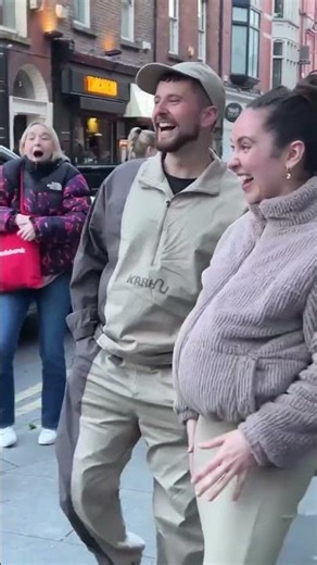 They Thought It Was a Tree… But It Moved! 😱🌳