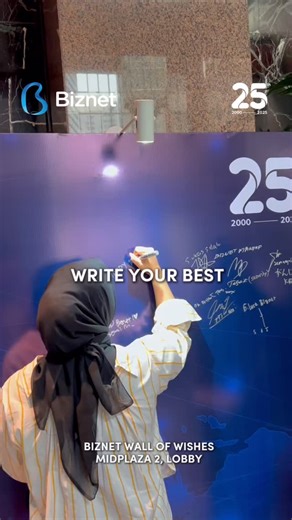 Wohooo masih H-2 menuju #Biznet25, terimakasih untuk teman teman yang sudah tulis wish untuk biznet di wall of wishes MidPlaza! MinBiz bacain satu-satu lho 👀 | Biznet Home