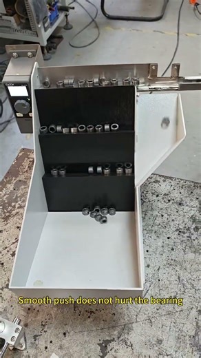 Step feeder for bearings , double efficiency, low noise , no damage. #step feeder#vibratory feeder