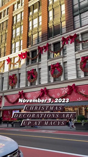 It’s beginning to look a lot like Christmas in #NYC … 👀❤️💚 #LiteFMChristmas #1067LiteFMChristmas