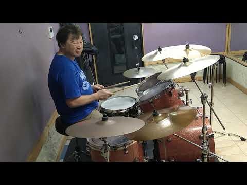 再投稿・今井優子様のカバー曲・ 初心者ドラムカバー／「ラブ・スコール～Stay with me・真夜中のドア」☆60歳を超えて、2023年11月からドラムを始めた初心者オヤジの、一発撮り練習動画🎵」