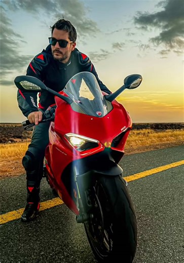 ‏من يقدر يعرف فين هذا الشارع ؟ فين بالضبط في السعودية 🇸🇦