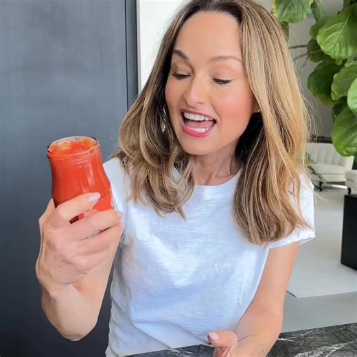 Pure ripe Italian tomatoes, ready to use in any recipe! Use Giadzy's silky smooth Passata for instant garden-fresh flavor. | Giadzy