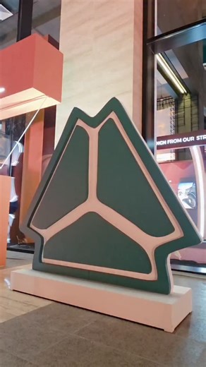 ‎Hasan Naji Kutbi حسن ناجي كتبي‎ on Instagram‎: "انتظروا حفل افتتاح الفرع الجديد لشركة الريف قـريـبـاً... 🔦 ‎#انطلاقة_أقوى_من_تاريخنا_الأقوى ‎#شاحنات_الريف ‎#الريف ‎#HOWO #ارابيان_درايف #حسن_كتبي #سيارات #السعودية #اعلان @alreeftrucks"‎