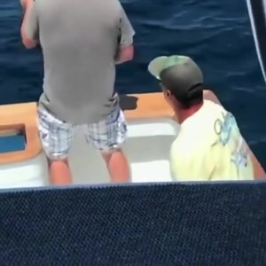 Gotta set that hook | SHITI Coolers