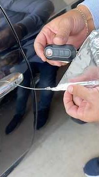 Car remote not working? Here’s the trick to get it working! 🔧🚗 #CarHack #DIYFix #QuickRepair