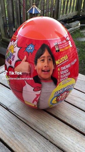 Ryan's World Giant Mystery Egg Unboxing & Review