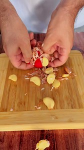 447K views · 4.9K reactions | Cómo pelar el ajo de una forma increíble #ideas #TrucosParaElHogar #trucos #tips #lifehacks #hogar #chef #hacks #home #cocina | Jairin Ideas | Facebook