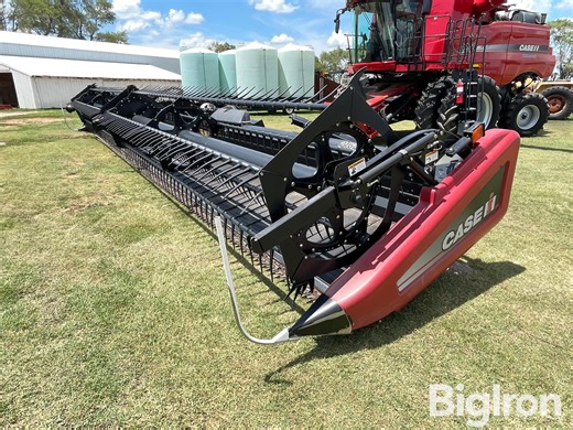 2011 Case IH 2162 40' Flex Draper Head | Agriculture