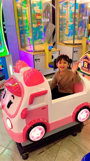 Hop on the pink Hello Kitty bus for the sweetest ride 🎀✨🚌 #cutebaby