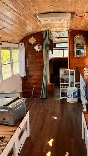 9 comments |  Less Stuff, More Life Living minimalistically isn’t...