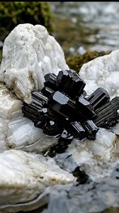 😱white apatite stone with whiskey water splash produces black tourmaline crystals? ⚒️ #stone #adventure #crystal #agate #AI #gold | Andy Miners Discovery