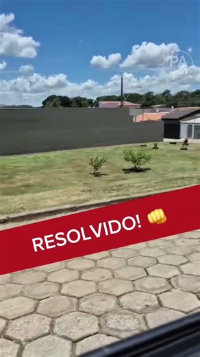 Após reclamação no PousoAlegre.net, mato é cortado de parquinho no Santo Expedito