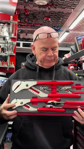 Snap-on 6 Piece Parrot Jaw Slip-Joint Pliers!!!