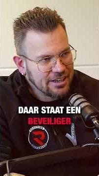 De beveiliger die staat te dansen, ziet vaak het meeste #shorts