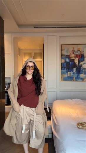 ‎Maryam Alkhalidi مريم الخالدي‎ on Instagram: "Going to @rba.newyork fashion show 💅🏻✨ Hair @balqees_hairexpert Makeup @darinmakeup_artist"