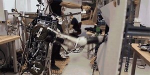 MIT Researchers Create Robot Controlled By Exoskeleton Wearing Human - SlashGear