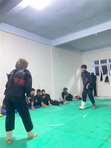 Teknik Dasar Pencak Silat untuk Pemula