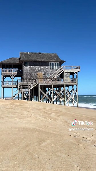 The Black Pearl Stands Strong in Rodanthe, NC
