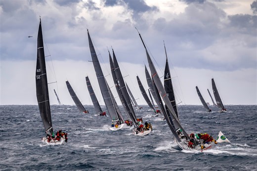 Supermaxis Comanche and LawConnect continue close duel on Day 2 of the Sydney to Hobart race - WTOP News