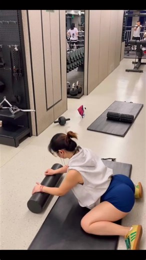 This is hard #gymlover #gym #fitnessgirl #fitness #womanpower
