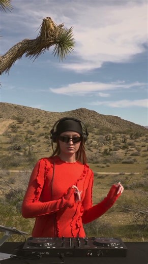 Desert DJ Set Energy | Organic House Peak Moment