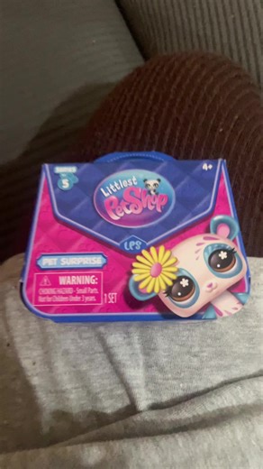 Unbox new lps blindbox! Wave 5 is so cute i really want the angora cat.. #lps #blindbox #littlestpetshop #unboxing #relatable