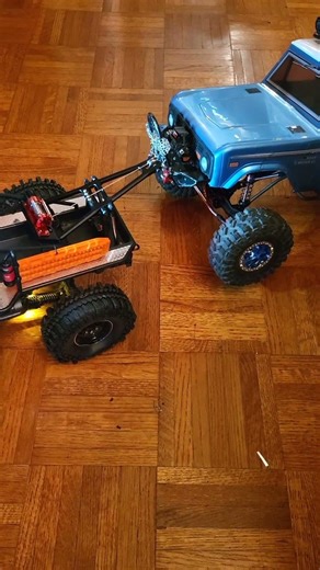 FMS Rockhobby Atlas towing the RGT Rock Cruiser v3fd