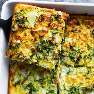 70K views · 99 reactions | Herb & zucchini egg bake recipe is perfect for brunch or for meal prep! Loaded with veggies, herbs, cheese and a secret ingredient that prevents it from being too 'mushy' when reheating. Low carb and gluten-free! Find the full recipe at: https://sweetpeasandsaffron.com/herb-zucchini-kale-egg-bake-meal-prep/ | Sweet Peas & Saffron | Facebook