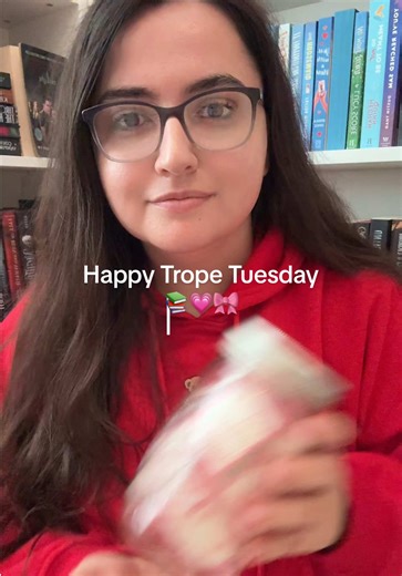 Bride by Ali Hazelwood 📚 political/ arranged marriage Vampire x werewolf Found family Fated mates #bridealihazelwood #werewolfromance #werewolfboyfriend #vampireromance