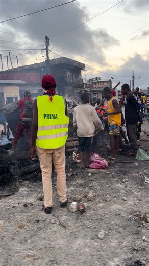 De vives tensions et des manifestations ont éclaté au Cameroun 🇨🇲 après la proclamation définitive des résultats de l’élection présidentielle, confirmant la victoire de Paul Biya. | Les Nouvelles