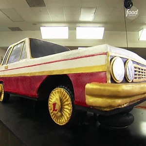 5M views · 8.6K reactions | The detail in Buddy Valastro's lowrider cake is out of this WORLD!  Don't miss Buddy on #BuddyVsDuff > Sundays at 9|8c | Food Network | Facebook