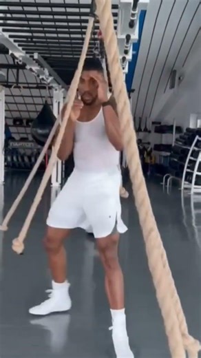 ANTHONY JOSHUA is training HARD 🥶 #shorts