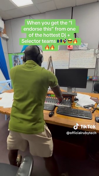 We still pushing dat Dirty Up Vibe 🎧🕺🏾💃🏽 Check out the full tracks via your local radio or Youtube. Force Ripe - Rubytech Fishy - @STABBYLIVE Where U get it - @Kamar Omari Beckles Dirty Up - Mara Rose Produced by @HAT Rockwell @ Pelican City Big shoutouts to @Inchy HyperDrive x MHK Tap in #originalsound #new #newmusic #soca #2024 #dirtyupriddim #stabby #98theone #kadoment #radio #stream #rubytech #ugs #againstdegrain #energy #forceripe #2024soca #barbados🇧🇧