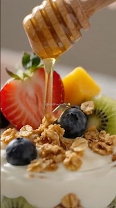 Greek Yogurt Fruit Cup 😍 Healthy Breakfast in 2 Minutes! #Shorts