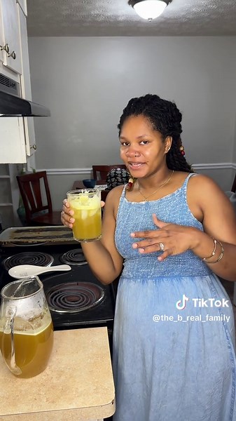 Raspberry leaf tea recipe 🫖🍵 #fyp #sahm #raspberryleaftea #pregnancy #sahmlife