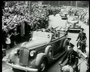 14 reactions | The return of Queen Wilhelmina to The Hague after the Second World War (Newsreel) (public domain) | History of Royal Women | Facebook