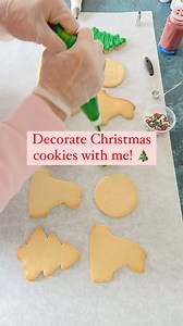 3.9K views · 115 reactions | Cookie decorating is fun! ❤️ Step by step instructions with tips in captions! Always buttercream. | Goodies - Sweets & Treats | Facebook