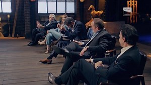 2.1M views · 37K reactions | OJO AQUÍ que cada que hacen una oferta vas a sudar frío, así es cuando sabes que un proyecto vale oro.  ¿Sí hiciste todas las cuentas, GoDaddy? #SharkTankMx NUEVA TEMPORADA TODOS LOS VIERNES 10PM | Sony Channel | Facebook