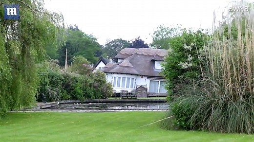 Stunning cottage on Norfolk Broads seen SINKING by river
