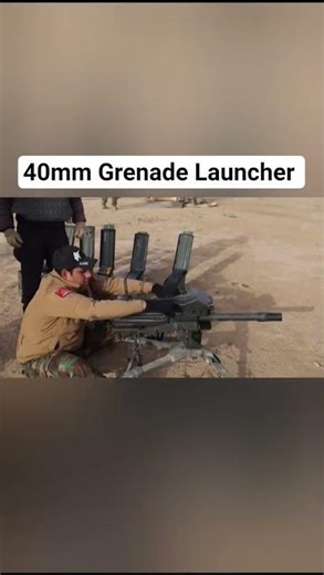 Australian Soldiers use 40mm Grenade Launcher for training