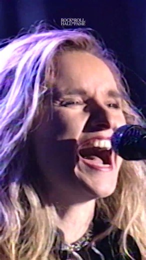 Melissa Etheridge Covers Janis Joplin “Piece of My Heart” at Rock Hall 1995