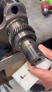 Cutting keyway for 6.6L Duramax crankshaft #autoservice #engine #carrepair | Golden Wrench Auto